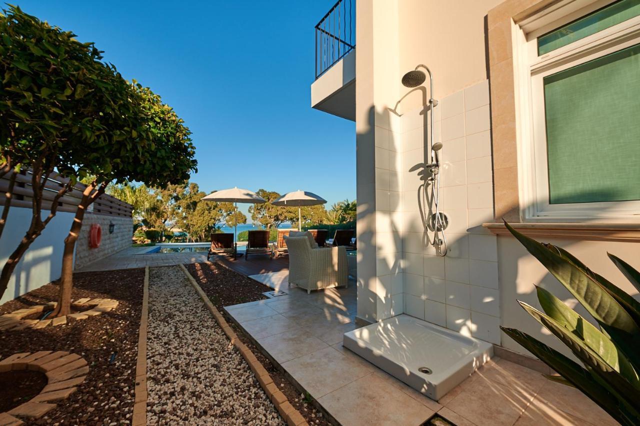 Beach Front Bella Vista By Ezoria Villas โปรทาราส ภายนอก รูปภาพ